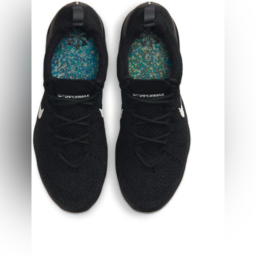 Nike Black Flyknit Vapormax new Shoes 
WMNS Size 7.5  and size 9 without box